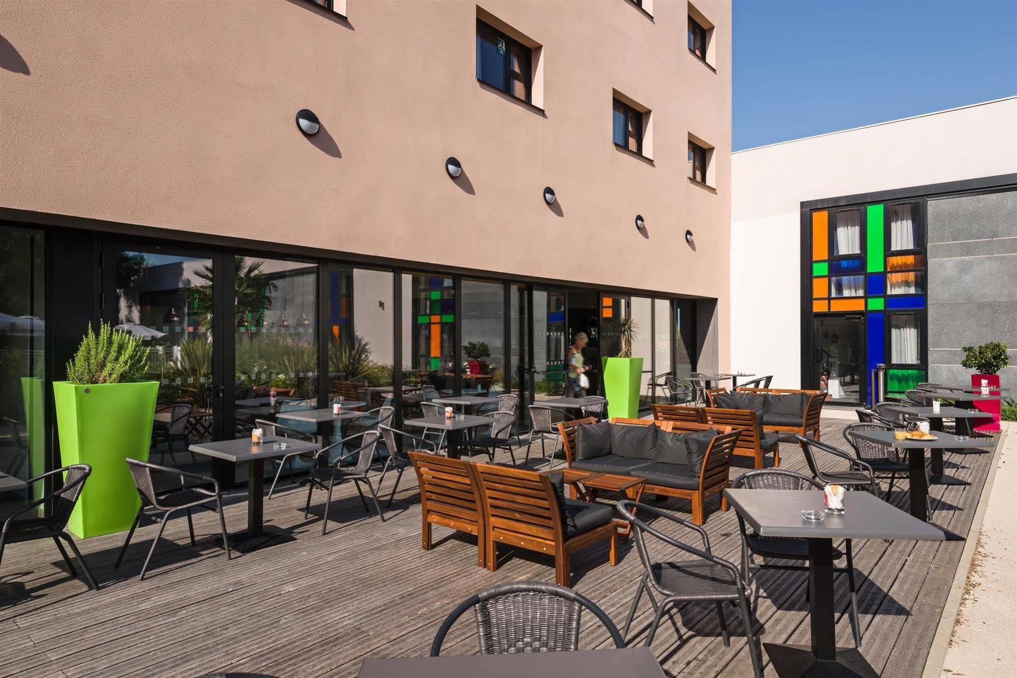 Hotel - Marseille Airport By Ihg 4*