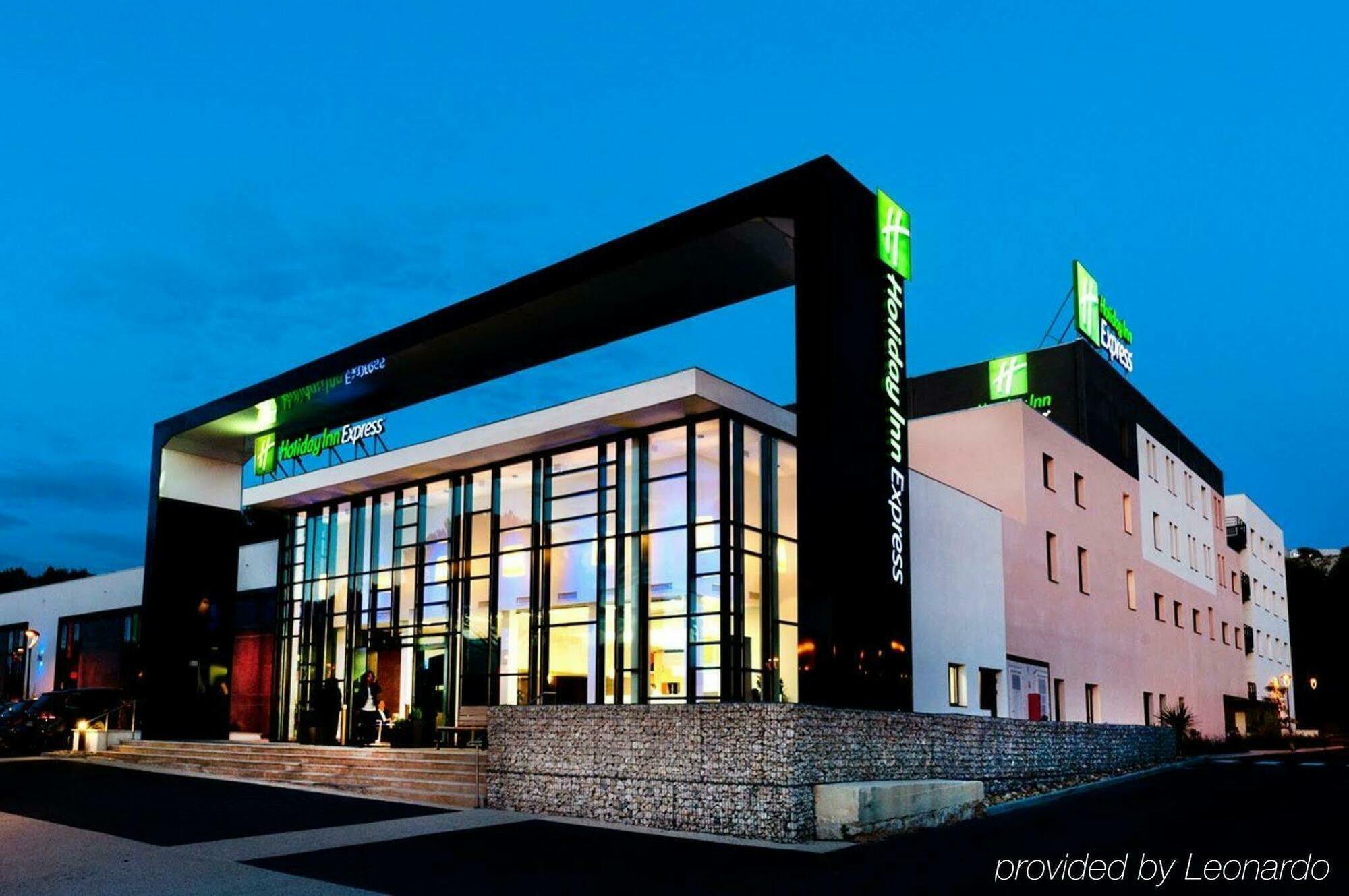 Hotel - Marseille Airport By Ihg Vitrolles (Bouches-du-Rhone)