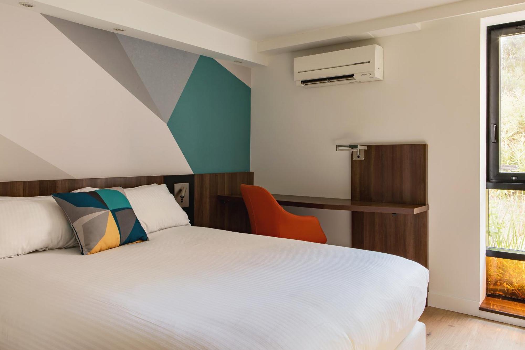 Hotel - Marseille Airport By Ihg Vitrolles (Bouches-du-Rhone)