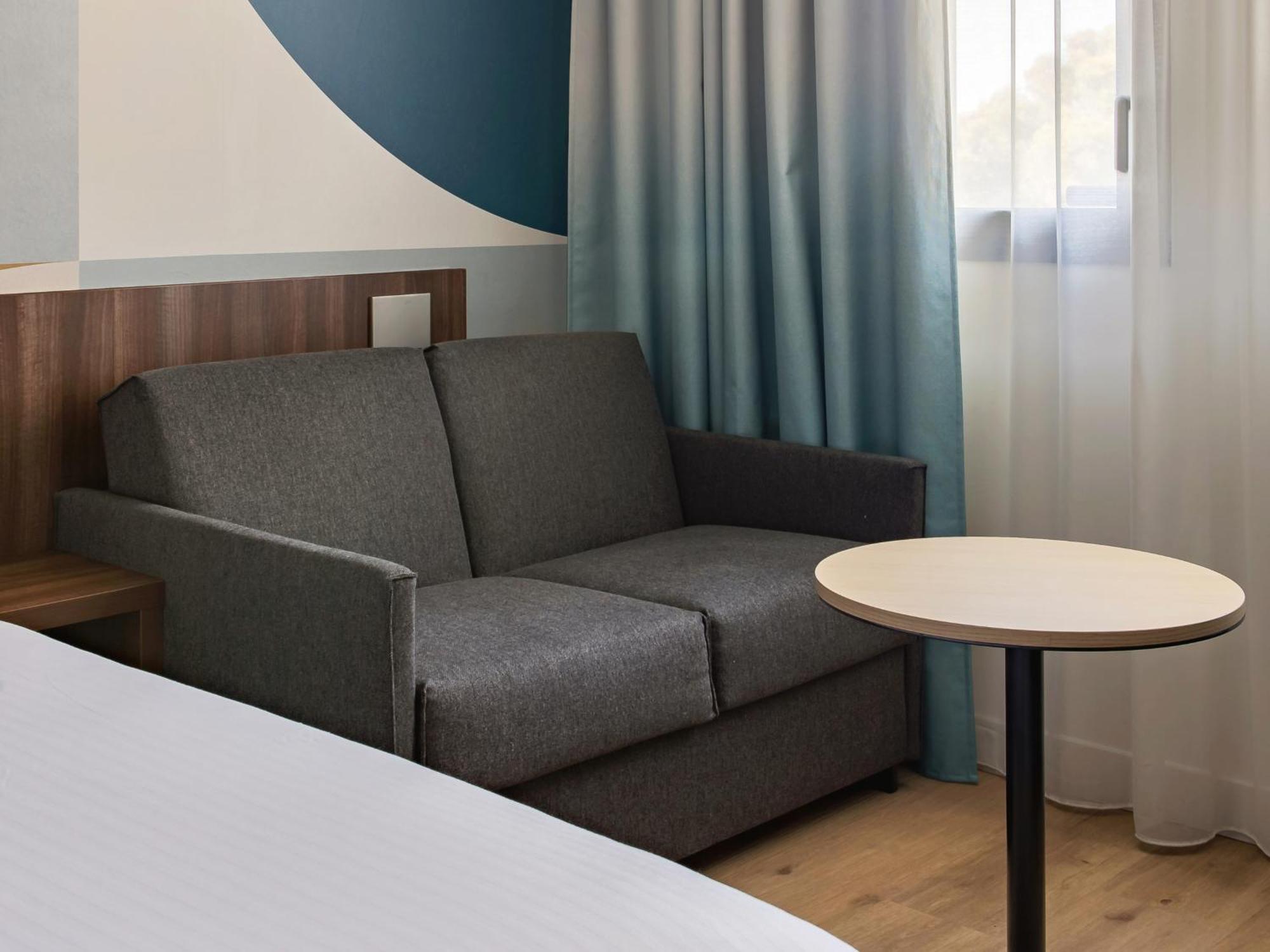 - Marseille Airport By Ihg 4* Vitrolles (Bouches-du-Rhone)