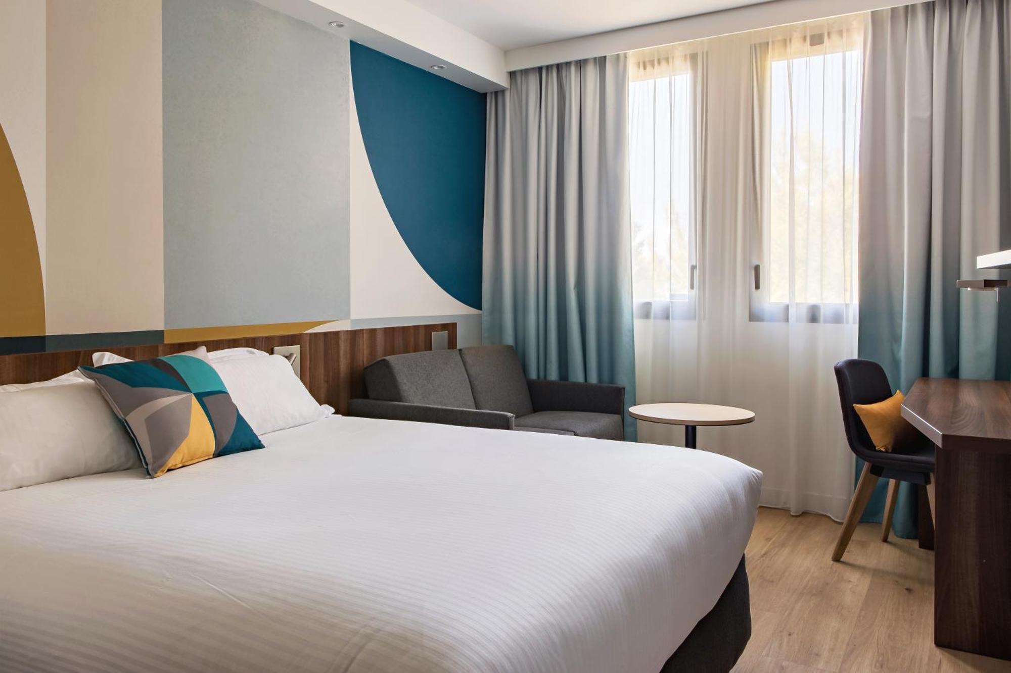 - Marseille Airport By Ihg Hotel 4*