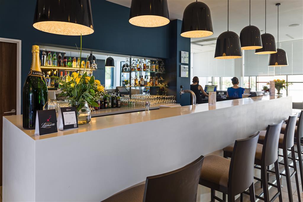 Hotel - Marseille Airport By Ihg 4*